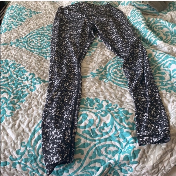 Lululemon wonder under leggings - Picture 5 of 9